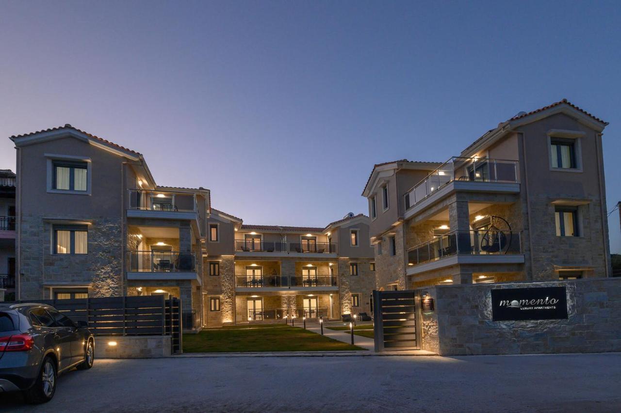 Momento Luxury Apartments Walking Distance From The Beach Никиана Екстериор снимка