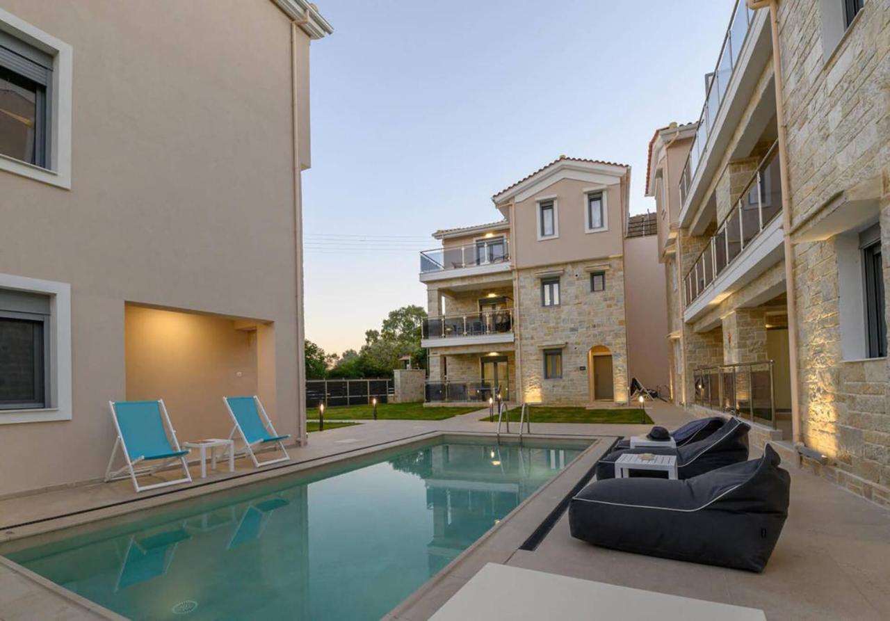 Momento Luxury Apartments Walking Distance From The Beach Никиана Екстериор снимка