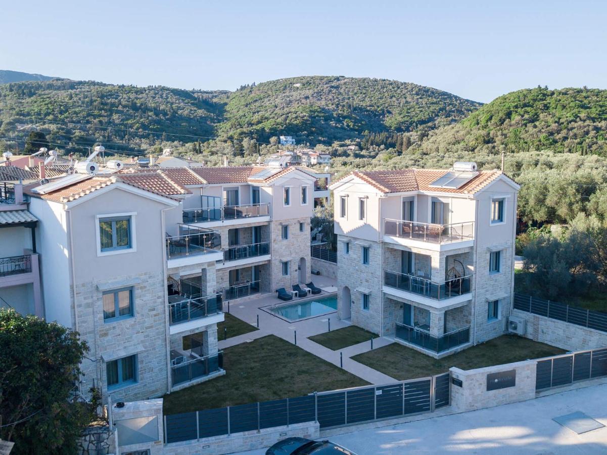 Momento Luxury Apartments Walking Distance From The Beach Никиана Екстериор снимка