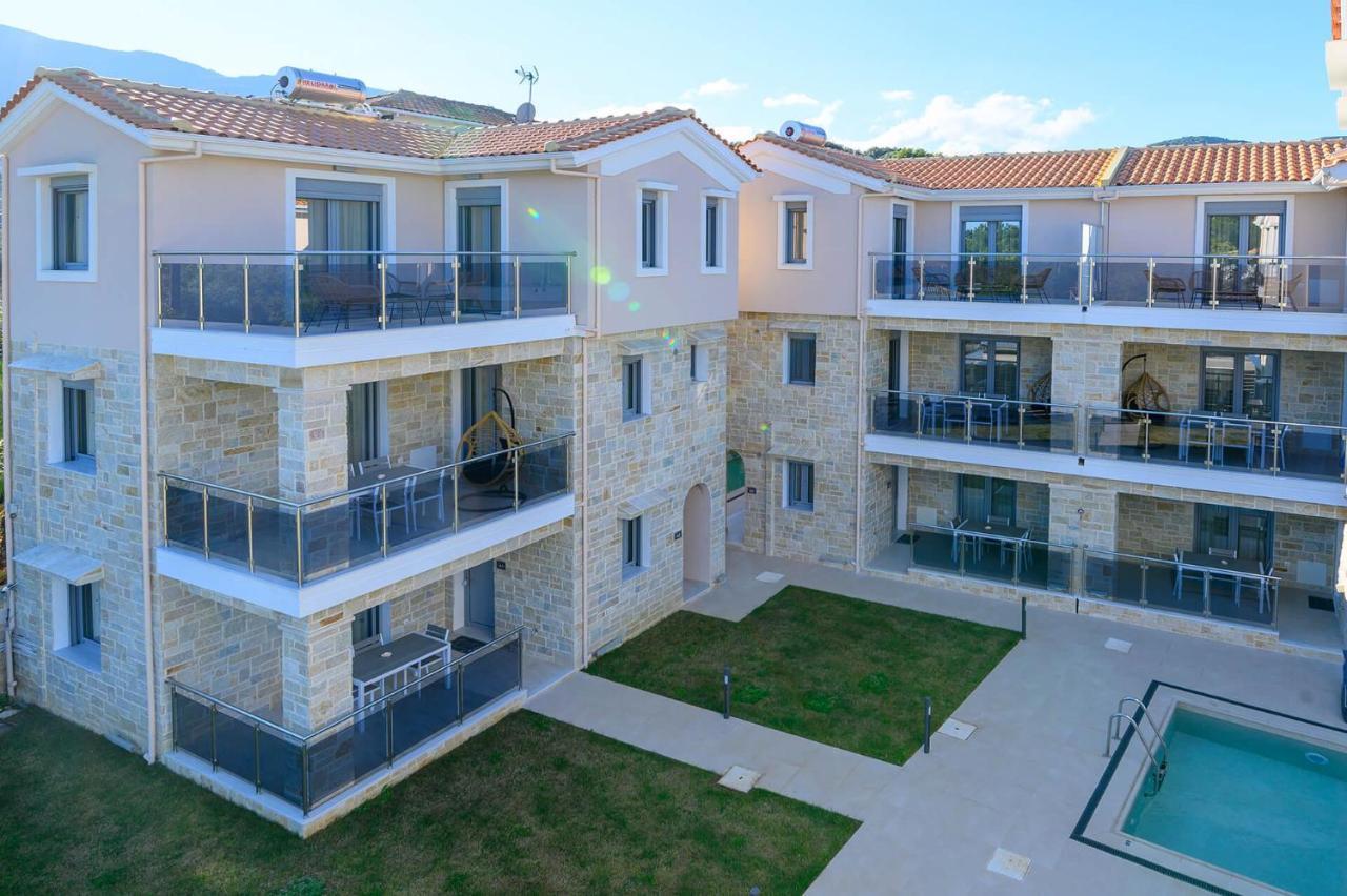 Momento Luxury Apartments Walking Distance From The Beach Никиана Екстериор снимка