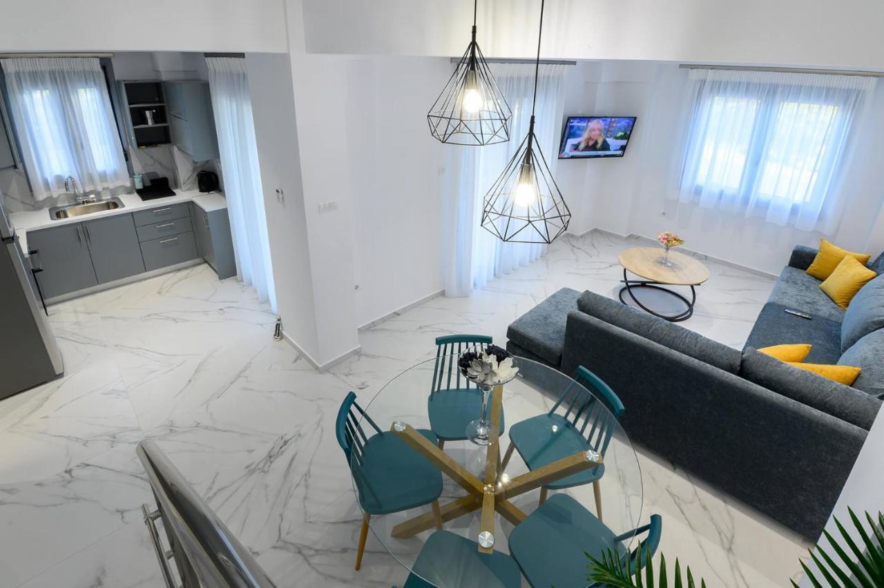 Momento Luxury Apartments Walking Distance From The Beach Никиана Екстериор снимка