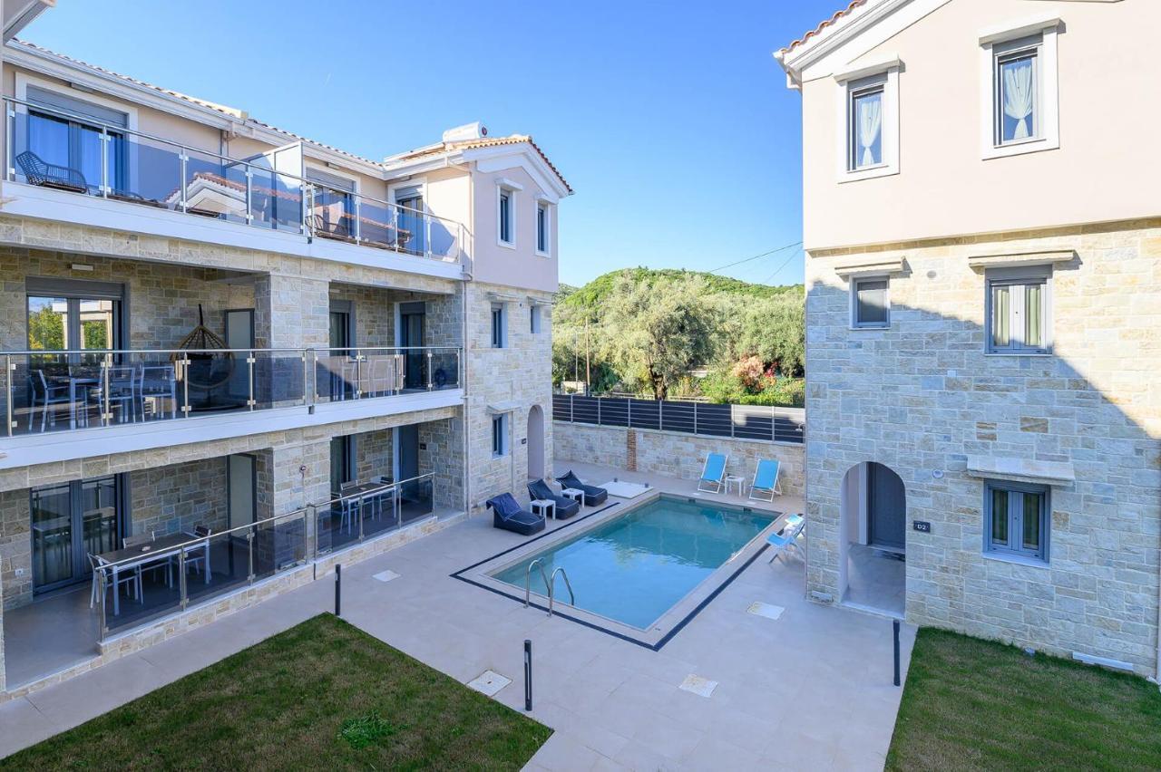 Momento Luxury Apartments Walking Distance From The Beach Никиана Екстериор снимка