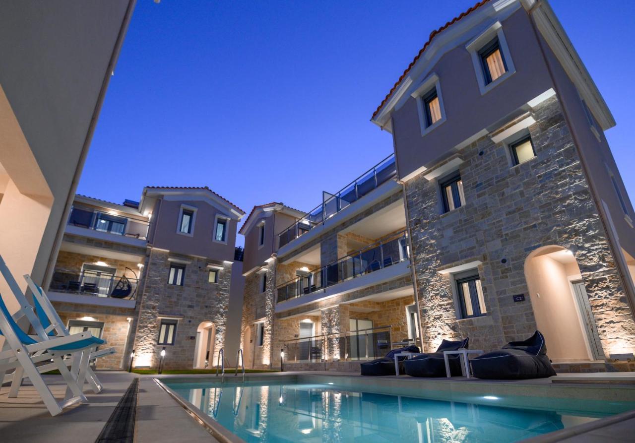 Momento Luxury Apartments Walking Distance From The Beach Никиана Екстериор снимка