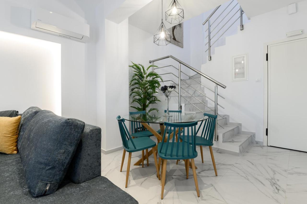 Momento Luxury Apartments Walking Distance From The Beach Никиана Екстериор снимка