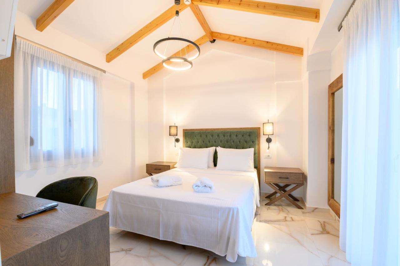 Momento Luxury Apartments Walking Distance From The Beach Никиана Екстериор снимка