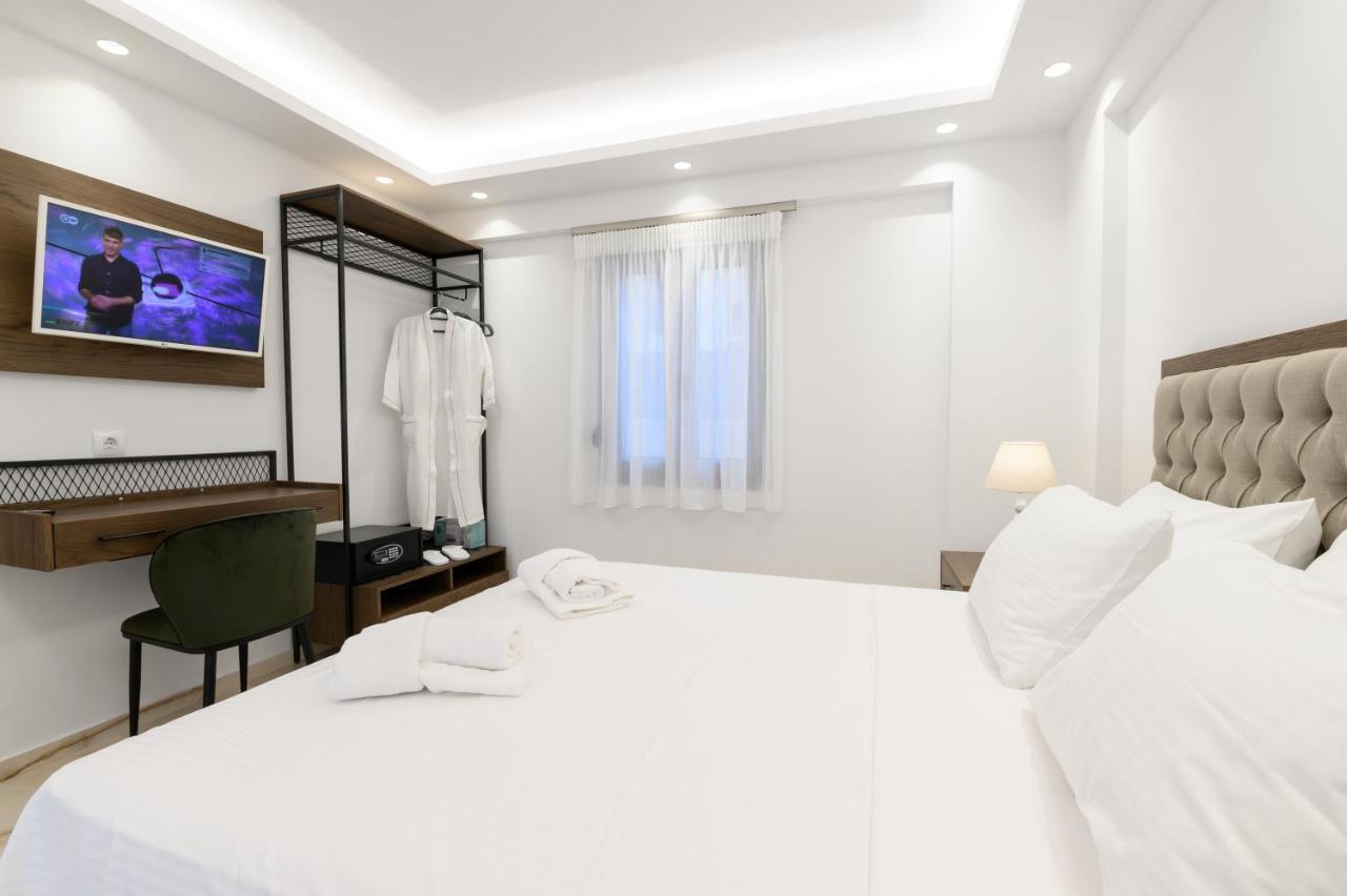 Momento Luxury Apartments Walking Distance From The Beach Никиана Екстериор снимка