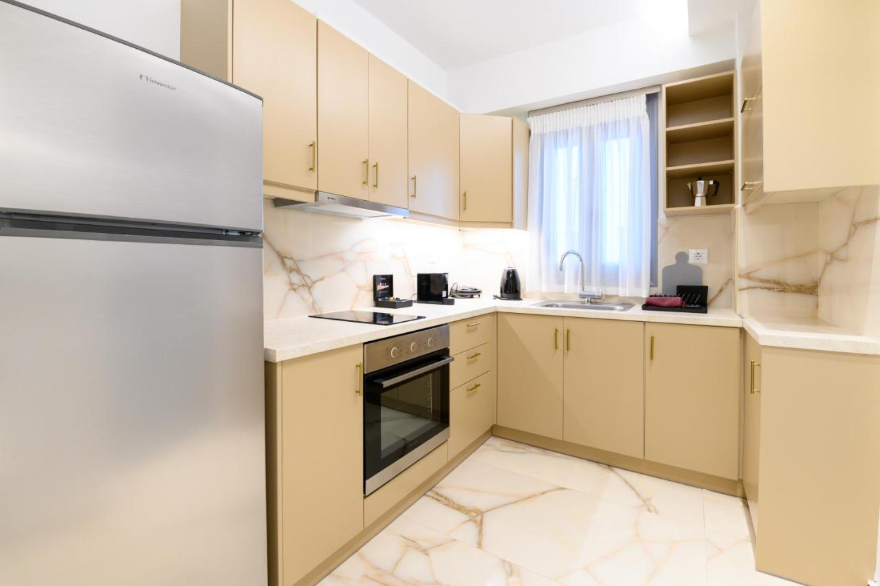 Momento Luxury Apartments Walking Distance From The Beach Никиана Екстериор снимка